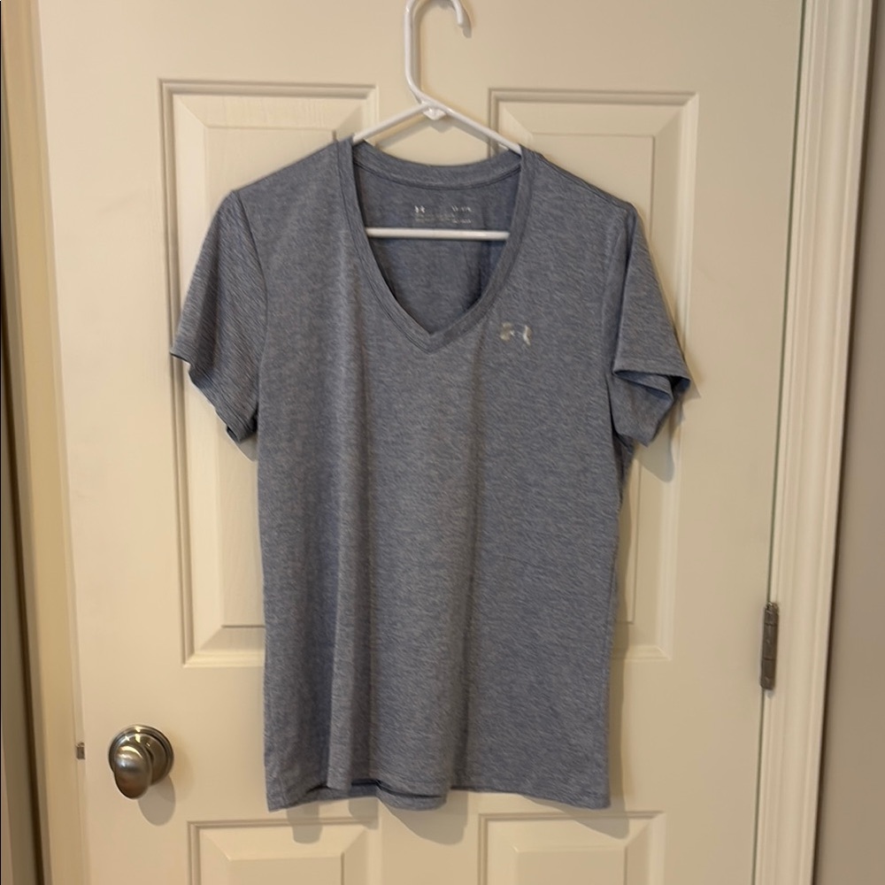 Under Armour Women's dry fit powder blue V-Neck Top